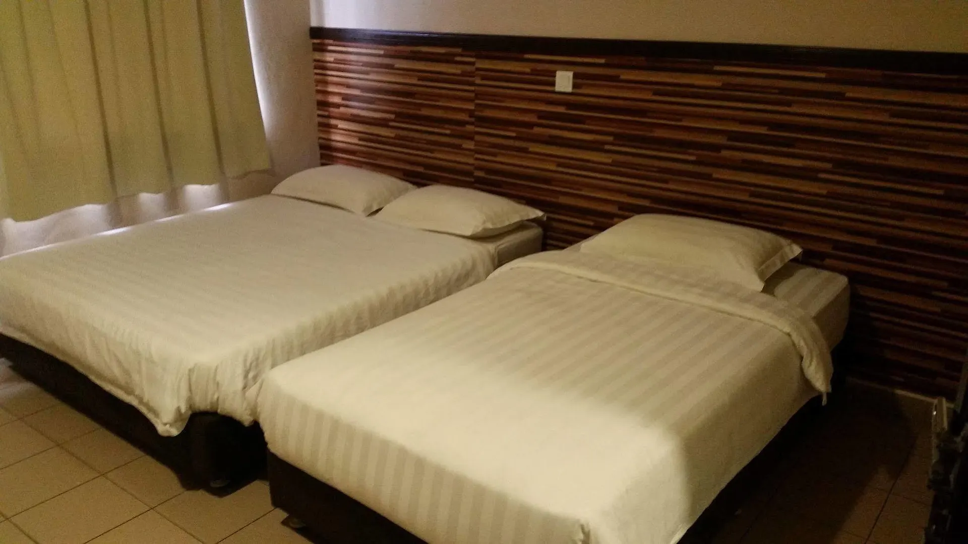 ** Motel Hotel Iskandar Kota Kinabalu Malaysia